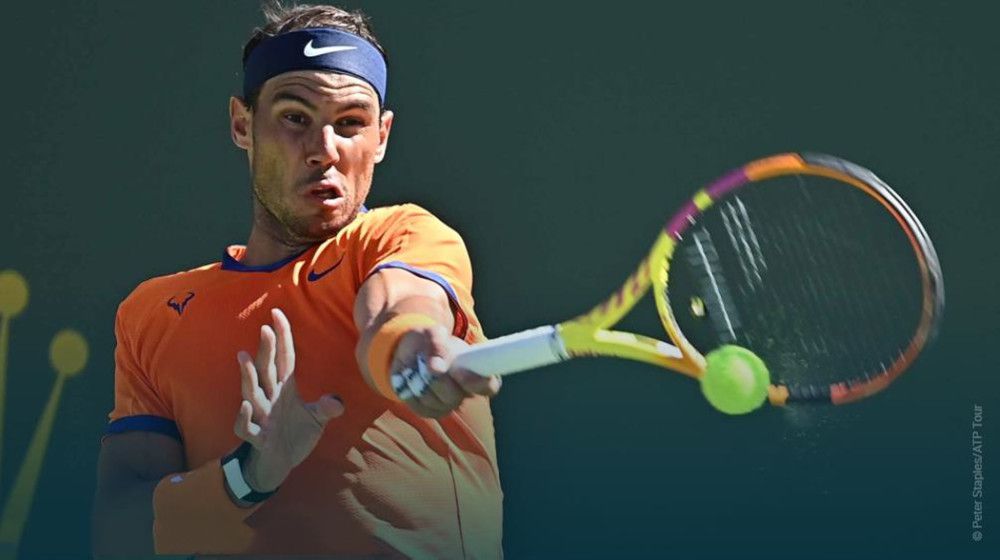 前面的裸体美女