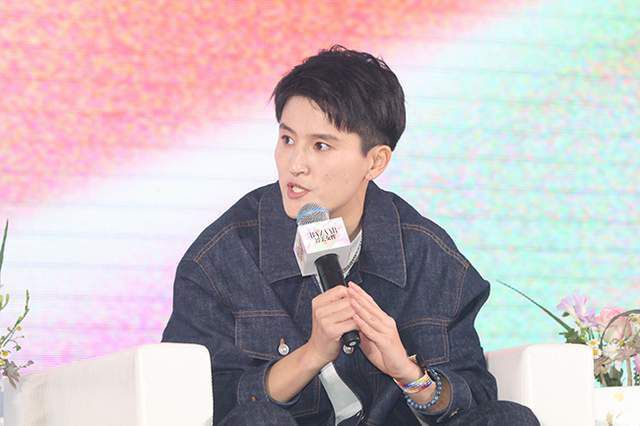 娇妻被健身教练挺进嗯啊视频